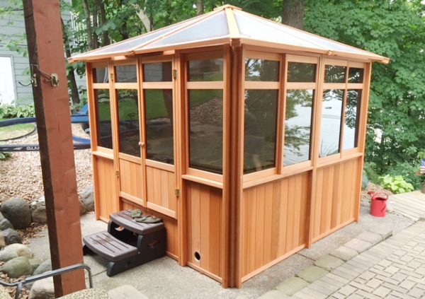 hot tub enclosure with transparent roof