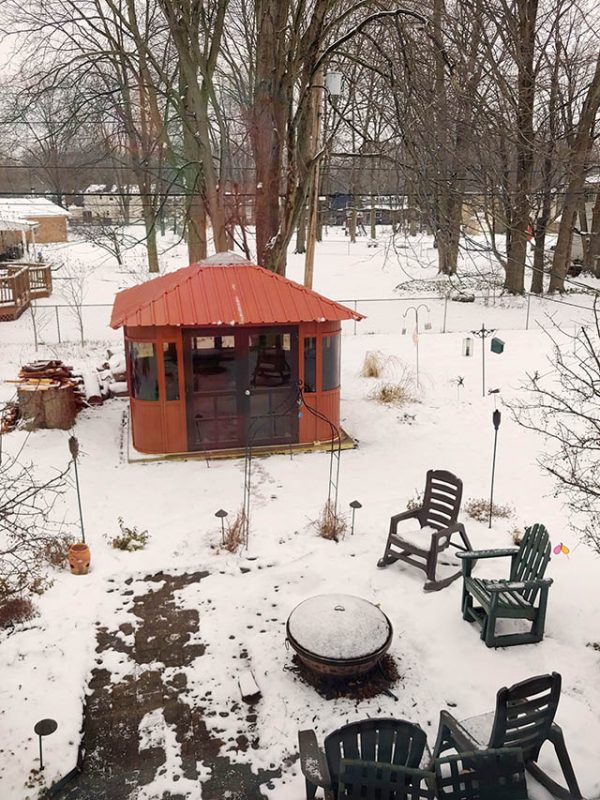 Aspen hot tub enclosure in the winter